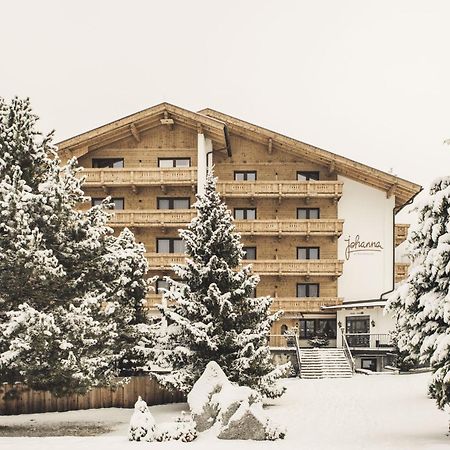 Hotel Johanna Mitten Im Oetztal Умхаузен Экстерьер фото