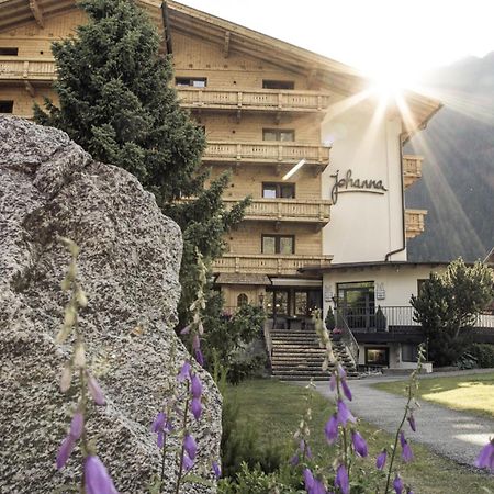 Hotel Johanna Mitten Im Oetztal Умхаузен Экстерьер фото