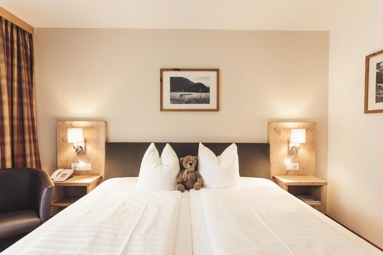 Hotel Johanna Mitten Im Oetztal Умхаузен Экстерьер фото