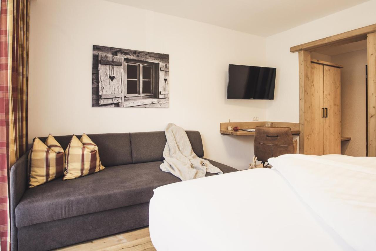 Hotel Johanna Mitten Im Oetztal Умхаузен Экстерьер фото