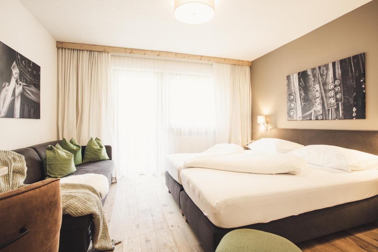 Hotel Johanna Mitten Im Oetztal Умхаузен Экстерьер фото